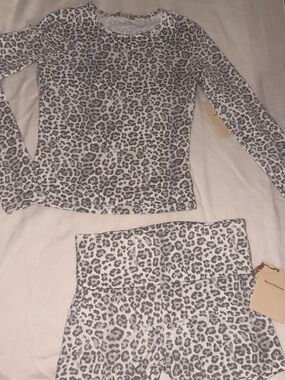 Forever 21 White and Gray Leopard Print Pajama Set